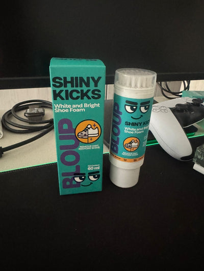 Foto de un Blouper con Shiny Kicks